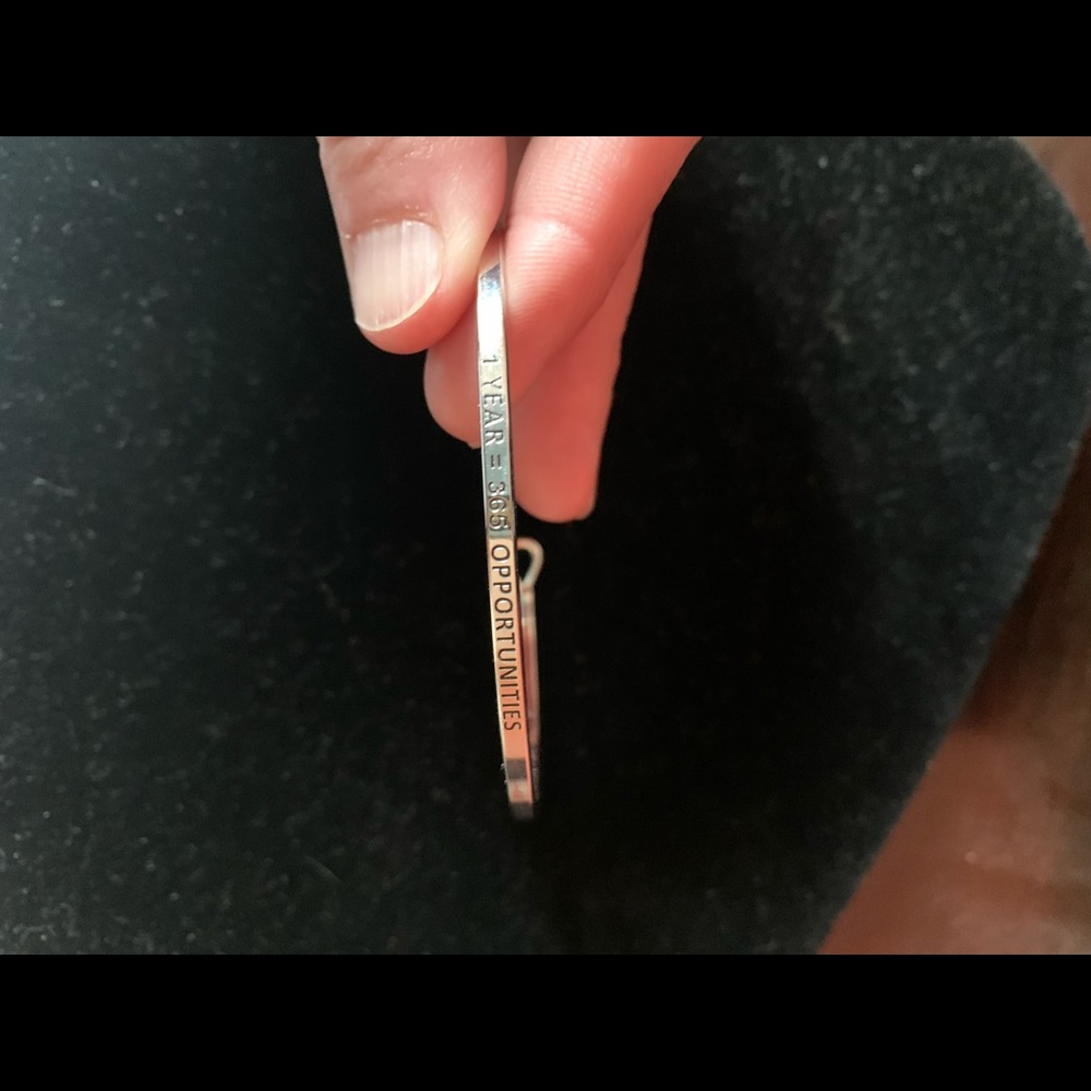 Women’s bracelet